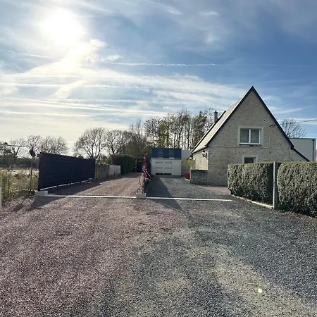 Hortansia Duplex Rez De Chaussee Bien Equipe Avec Terrasse Amenagee Jardin, Parking Prive, Proche De La Mer, Pres De Port En Bessin Et Omaha Appartement *