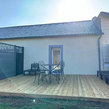 Hortansia Duplex Rez De Chaussee Bien Equipe Avec Terrasse Amenagee Jardin, Parking Prive, Proche De La Mer, Pres De Port En Bessin Et Omaha