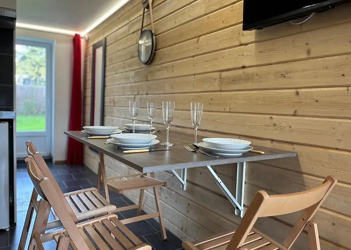 Lejlighed Hortansia Renove Bien Equipe Avec Terrasse Amenagee Jardin, Parking Prive, Proche De La Mer, Pres De Port En Bessin Et Omaha *