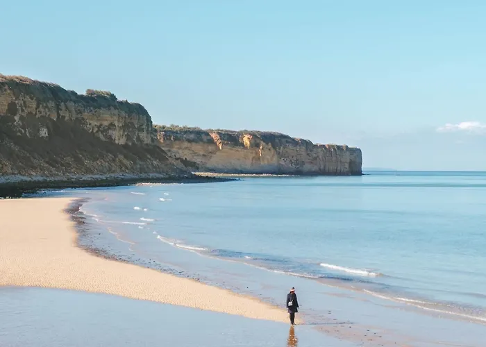 Lejlighed Hortansia Renove Bien Equipe Avec Terrasse Amenagee Jardin, Parking Prive, Proche De La Mer, Pres De Port En Bessin Et Omaha *