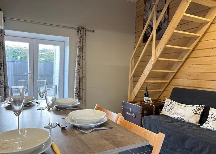 Appartamento Hortansia Rénové Bien équipé Avec Terrasse Aménagée Jardin, Parking Privé, Proche De La Mer, Près De Port En Bessin Et Omaha