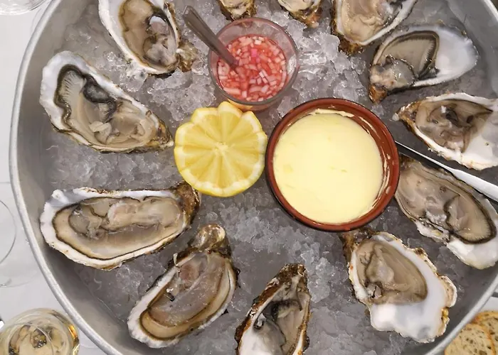 Hortansia Rénové Bien équipé Avec Terrasse Aménagée Jardin, Parking Privé, Proche De La Mer, Près De Port En Bessin Et Omaha Grand-Hameau