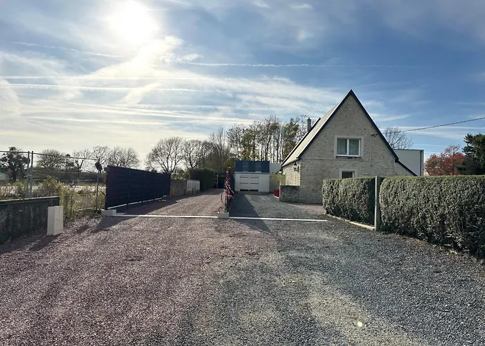 Hortansia Rénové Bien équipé Avec Terrasse Aménagée Jardin, Parking Privé, Proche De La Mer, Près De Port En Bessin Et Omaha Appartamento *