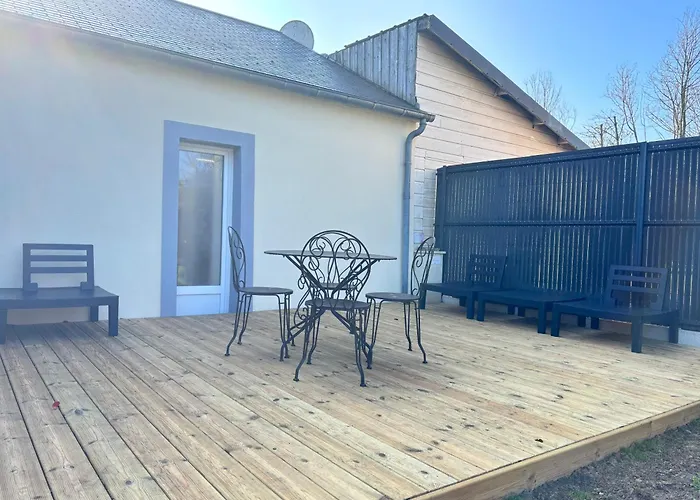 Hortansia Rénové Bien équipé Avec Terrasse Aménagée Jardin, Parking Privé, Proche De La Mer, Près De Port En Bessin Et Omaha